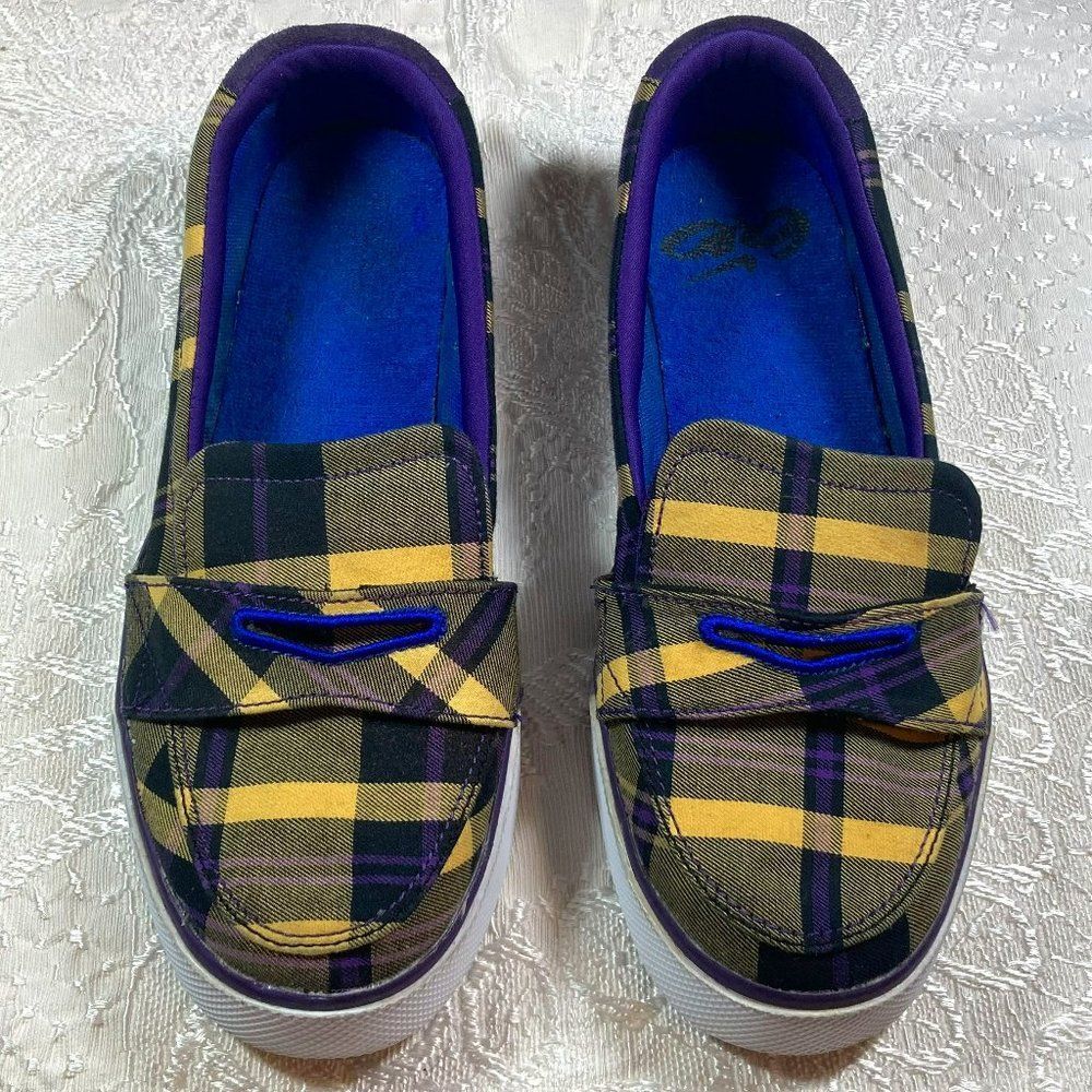 Nike Plaid Canvas Womens Slip on Sneakers Size 8